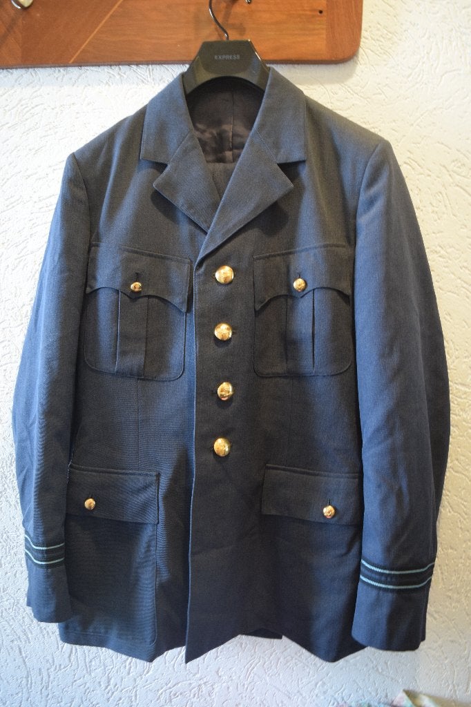 Kapitein Koninklijke Luchtmacht DT Officier KMA MinDef NL, Verzamelen, Ophalen of Verzenden, Luchtmacht, Nederland, Overige typen