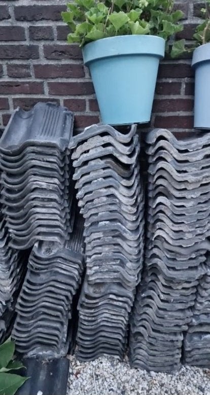 Gratis dakpannen uit 1949, Ophalen, Gebruikt, Steen of Klei, Zwart