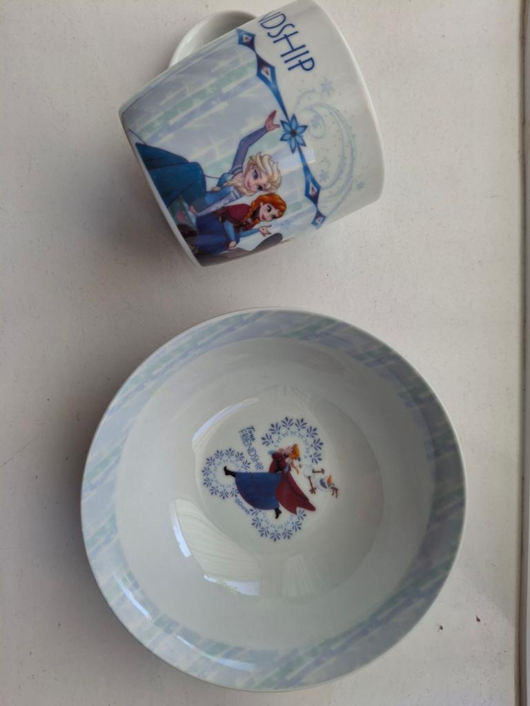 Frozen stenen beker en schaal set, Gebruikt, Keramiek, Ophalen of Verzenden, Overige stijlen