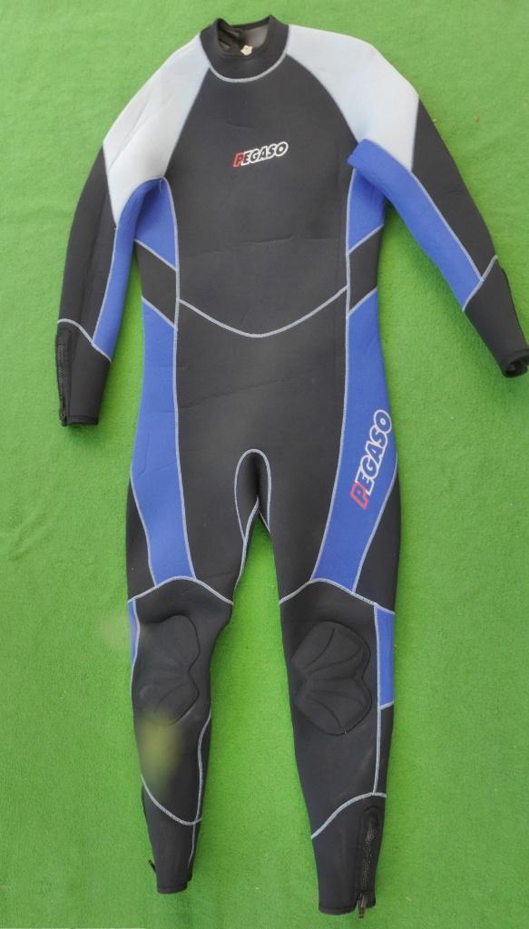Pegaso 5 mm wetsuit/duikpak voor man - 174-180 cm, Watersport en Boten, Duiken, Ophalen of Verzenden, Zo goed als nieuw, Duikpak