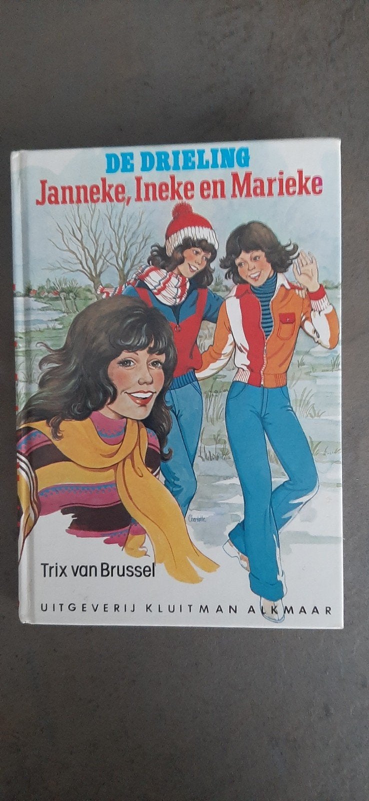 De drieling Janneke, Ineke en Marieke door Trix van Brussel, Ophalen of Verzenden, Zo goed als nieuw