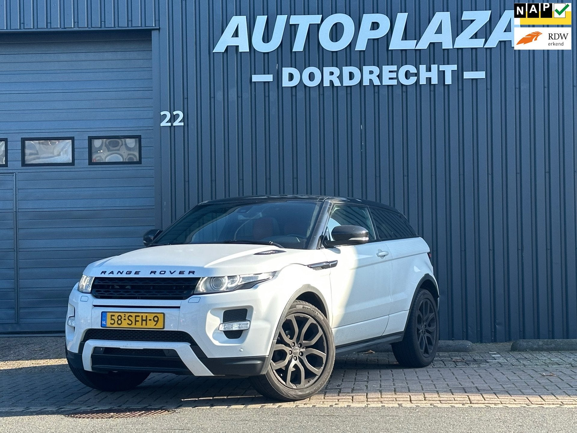 Land Rover Range Rover Evoque Coupé 2.0 Si 4WD Prestige PAN, Auto's, Land Rover, Automaat, Euro 5, 4 cilinders, 4 stoelen