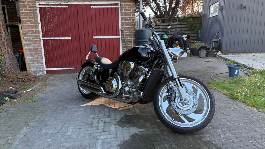 Honda VTX 1800 volledig Custom build 1/1., 2 cilinders, Sportuitlaat, Nieuw, Particulier