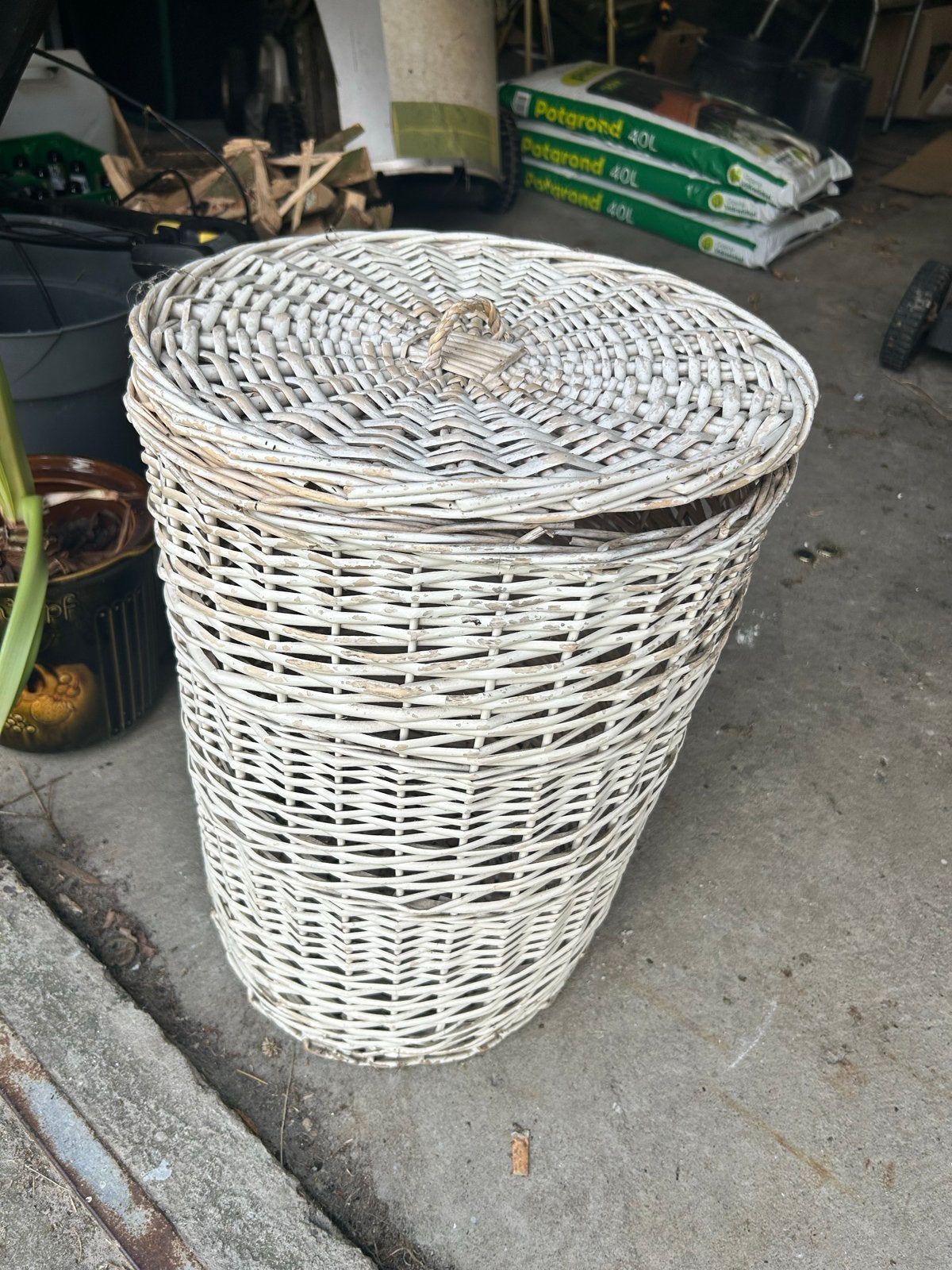 Vintage rieten wasmand met deksel - 50 cm hoog, Ophalen