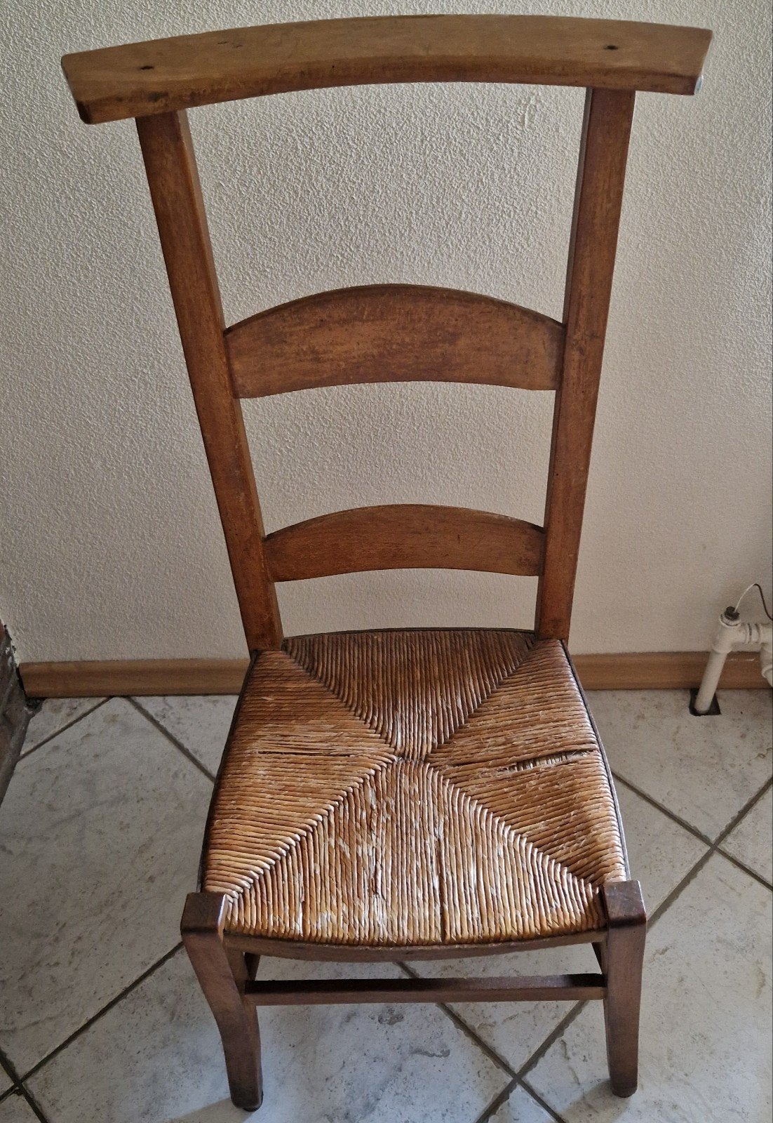 Gratis Vintage houten stoel / biechtstoel met rieten zitting, Antiek en Kunst, Antiek | Meubels | Stoelen en Banken, Ophalen