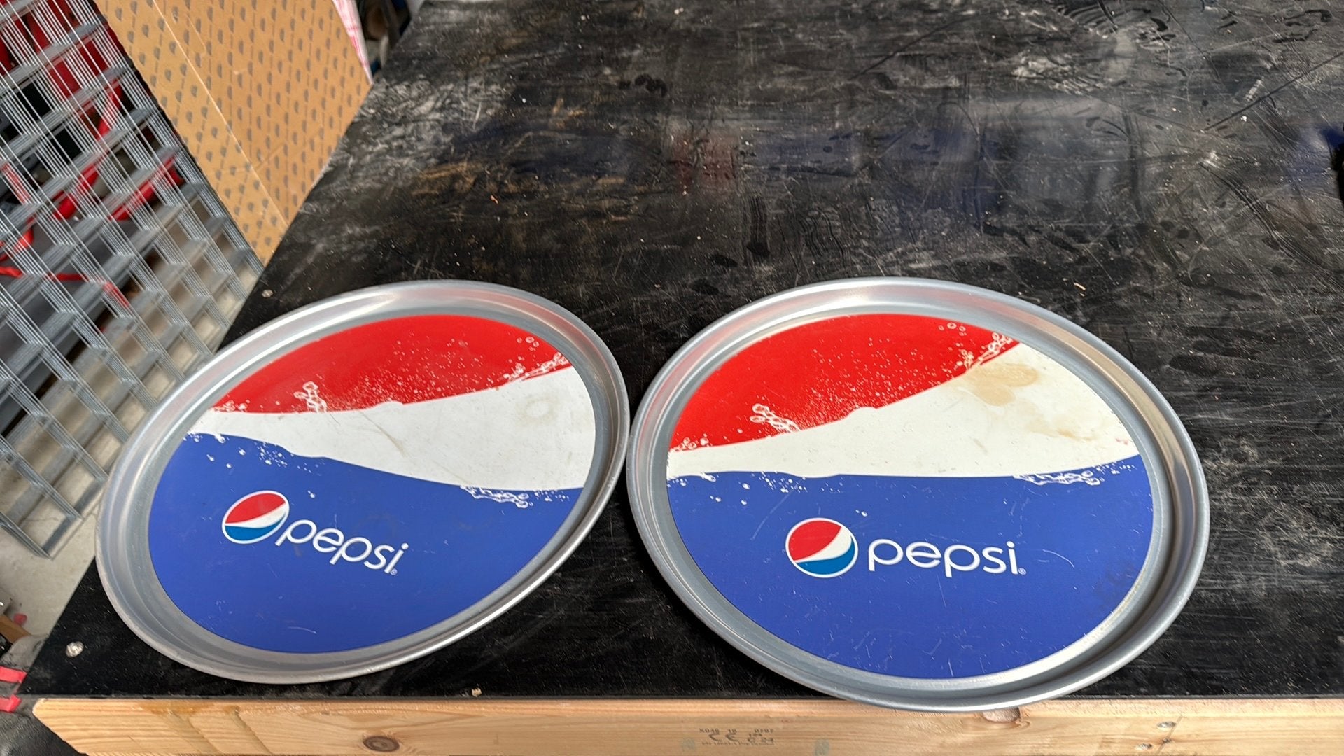2x Vintage Pepsi dienbladen - Decoratie/Verzamelaar, Ophalen of Verzenden, Gebruikt, Gebruiksvoorwerp