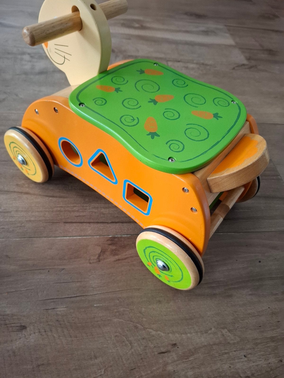 Grappige houten zitkamer Bigjiggs met rubberen wielen, Ophalen