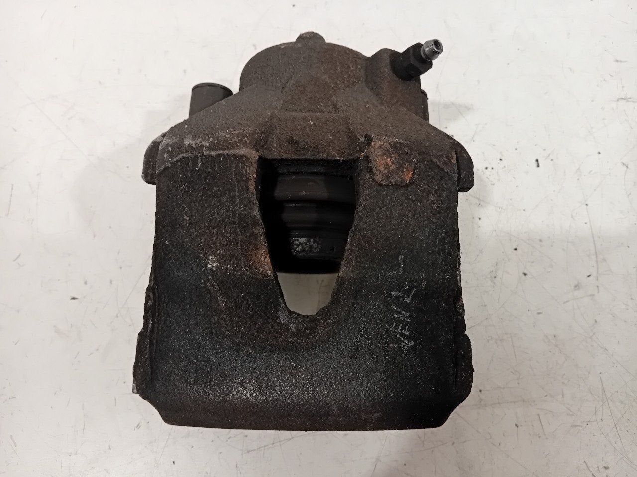 Remklauw links voor Volkswagen Polo, Auto-onderdelen, Onderdelen@venauto.nl, Van der Ven Autorecycling B.V., Gebruikt, Ettenseweg 76, 4706 PB Roosendaal, The Netherlands