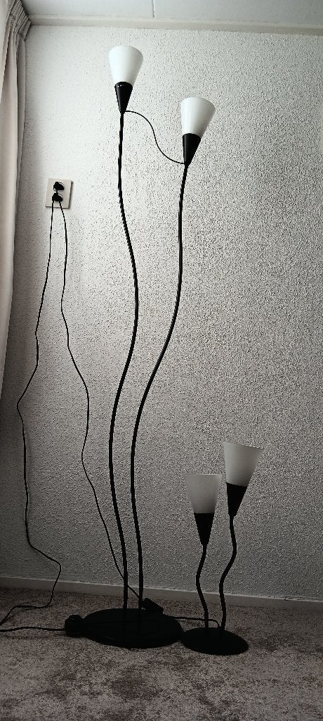 2 SFEERVOLLE LAMPEN, Huis en Inrichting, Lampen | Vloerlampen, Ophalen, Zo goed als nieuw, MODERN / APART, Glas