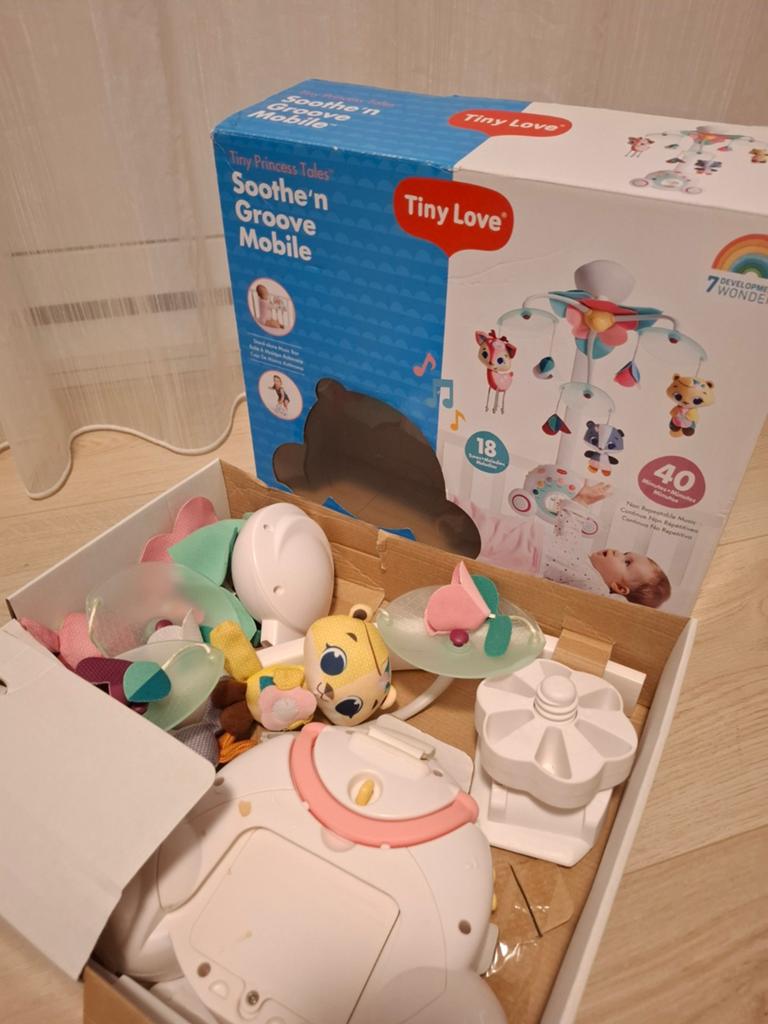 Tiny Love Soothe 'n Groove Mobiel - Tiny Princess Tales, Ophalen of Verzenden, Zo goed als nieuw, Mobiel, Met licht