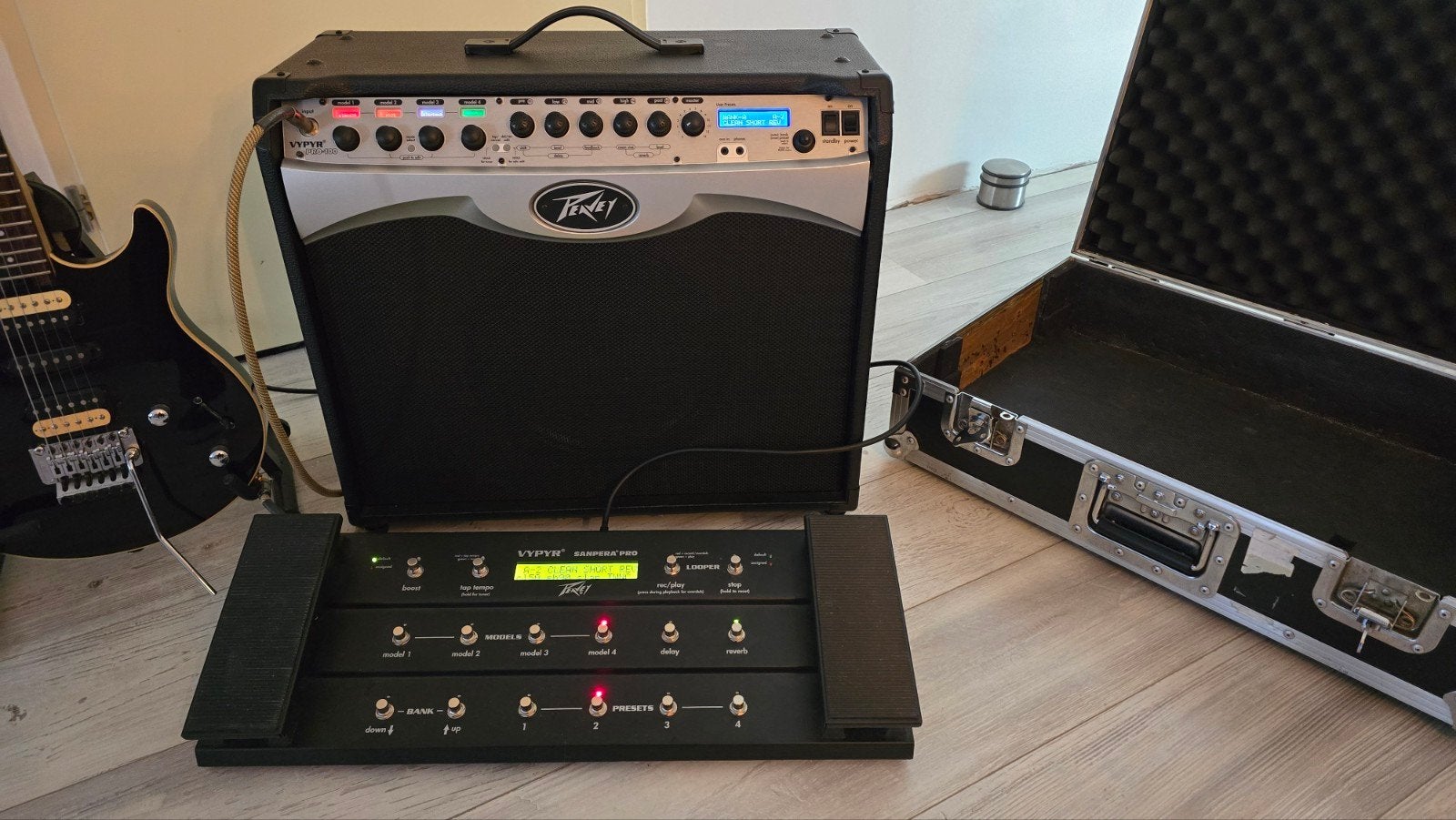 Peavey Vypyr Pro 100 +  Sanpera Pro voetpedaal, Ophalen, Zo goed als nieuw, 100 watt of meer