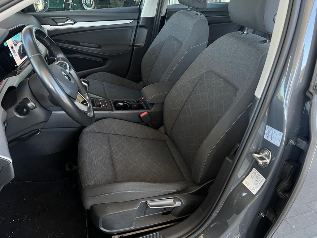 Volkswagen Golf Variant 1.0 TSI Life 110pk | ACC | Carplay |, Stof, Gebruikt, Euro 6, Origineel Nederlands