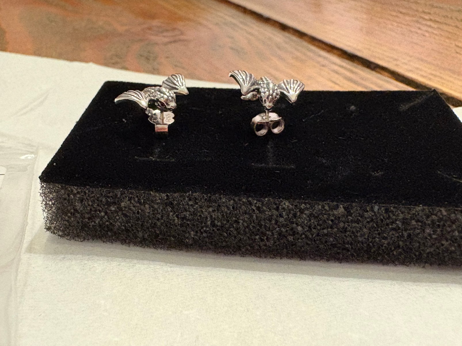 Pandora draak oorbellen, Ophalen of Verzenden, Zo goed als nieuw, Zilver