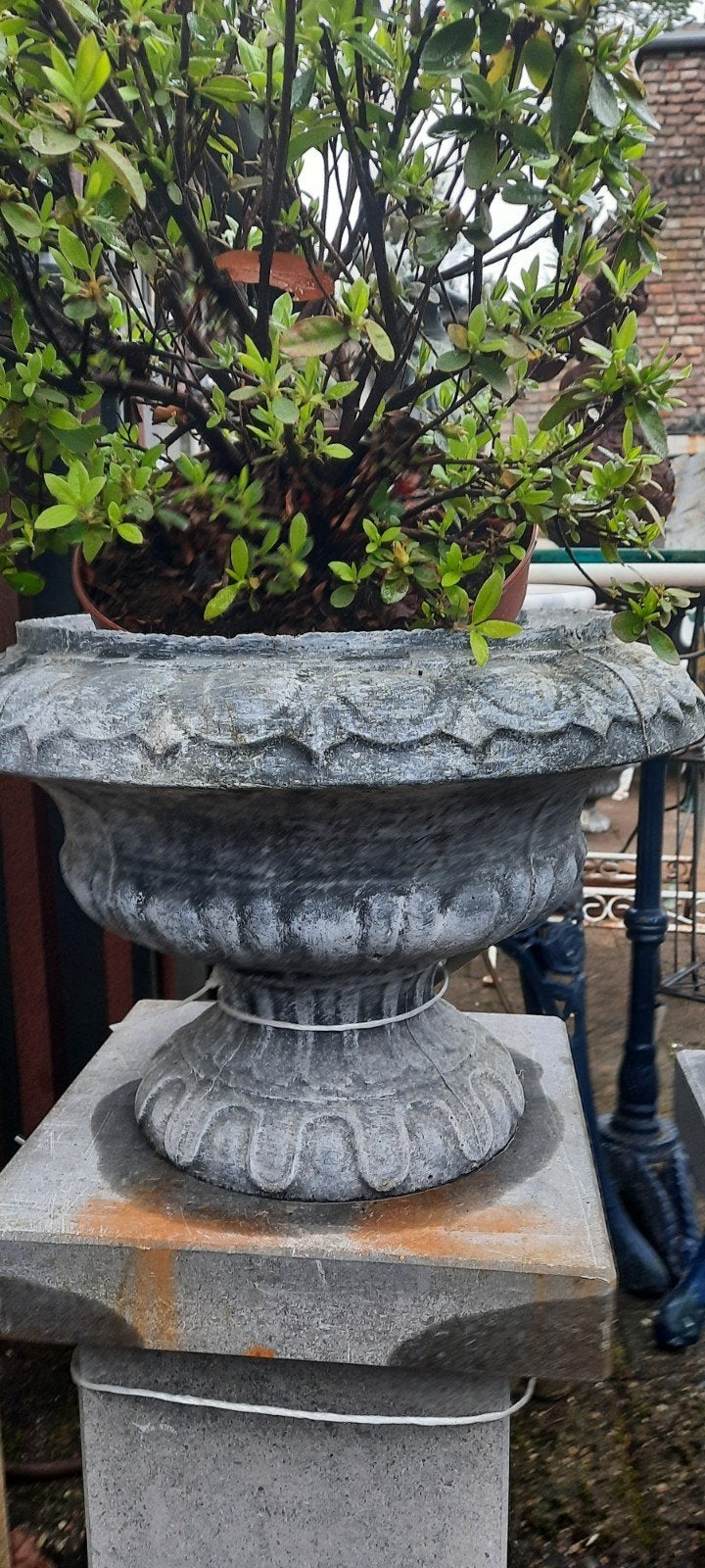 Decoratieve Betonnen Bloempot met Sokkel, Tuin en Terras, Bloempotten, Ophalen, Rond, Nieuw, Balkon