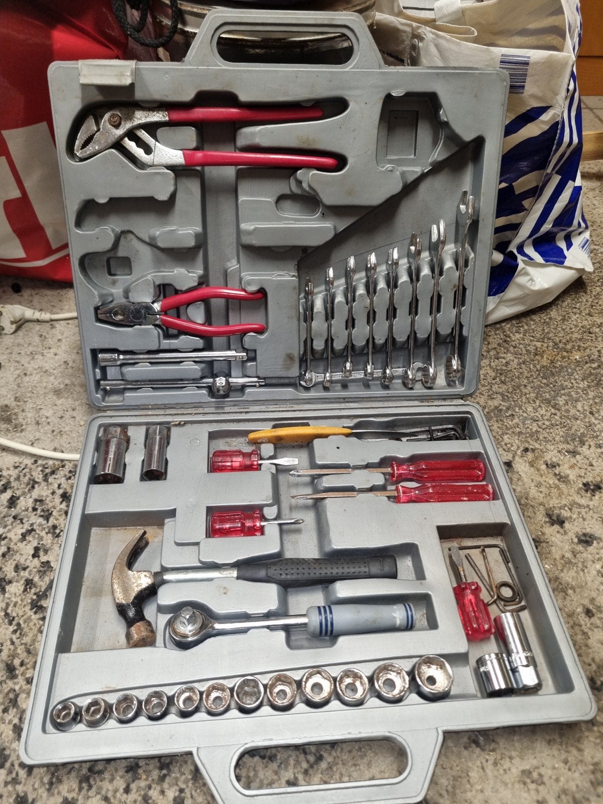 koffer met gereedschap, Ophalen, Gebruikt