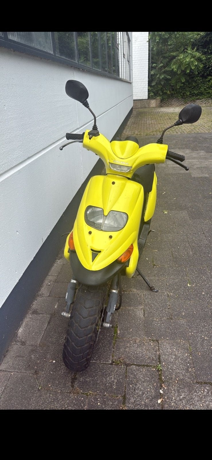 2xapeilia Sportcity 300 1x aprilia leonrdo 125 1 x gilera, Ophalen of Verzenden, Zo goed als nieuw, Benzine, SR 50