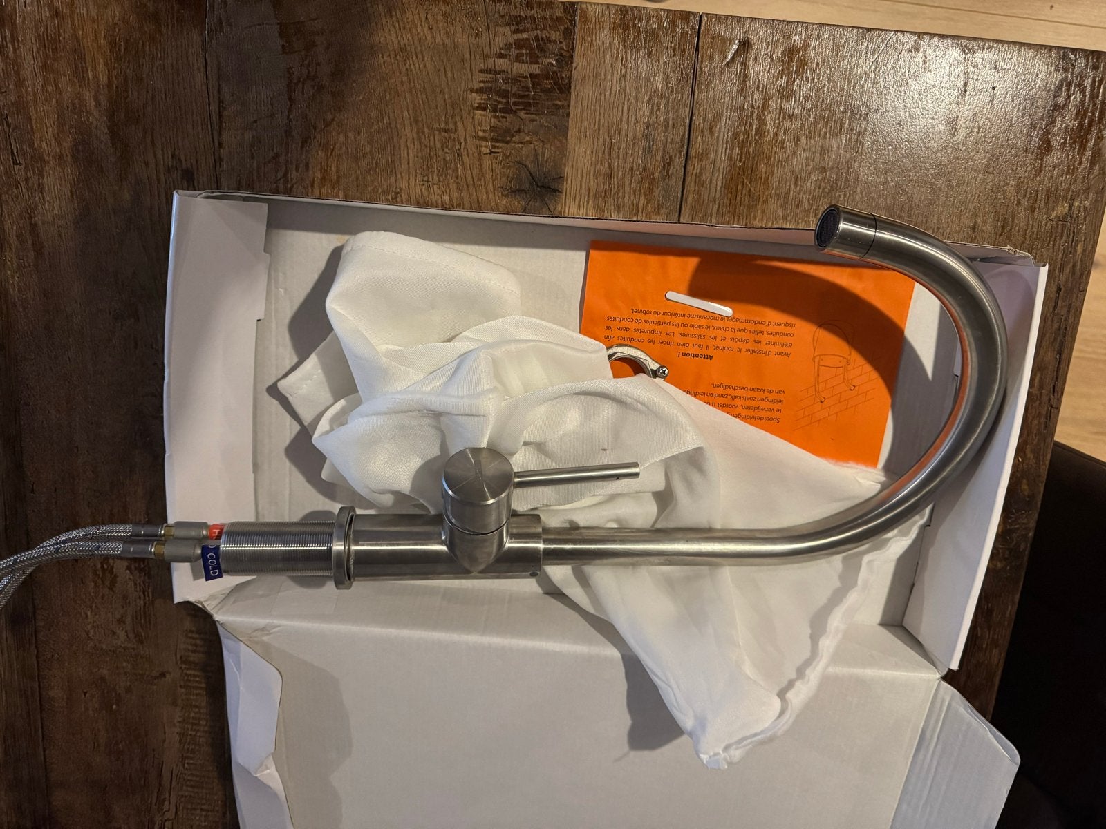 Rvs Kraan met lekkage aan knop, drupt soms, Doe-het-zelf en Verbouw, Sanitair, Ophalen, Gebruikt, Rvs, Kraan