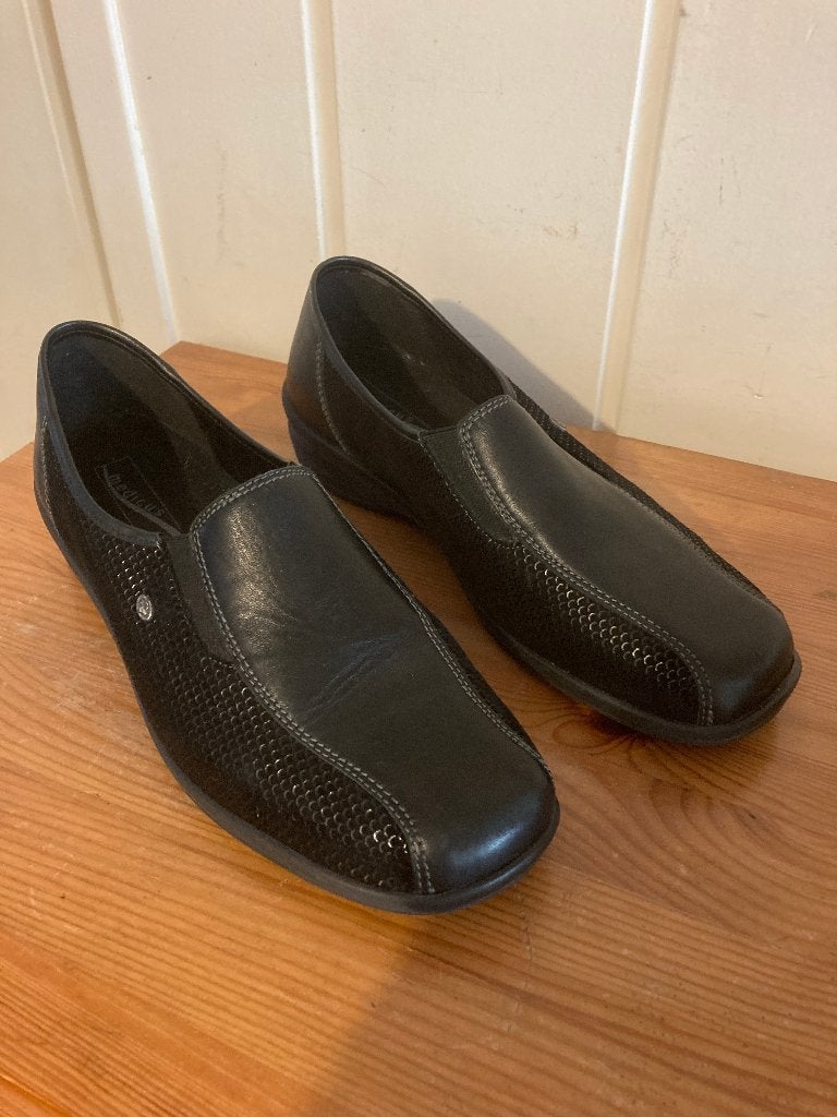Elegante zwarte leren pumps van Medicus, maat 39,5 / 6,5, Pumps, Medicus, Verzenden, Zwart