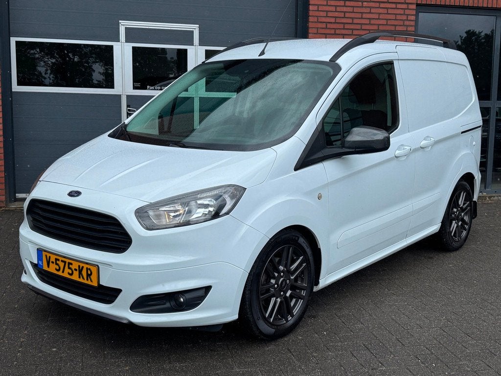 Ford Transit Courier 1.5 TDCI Sport Airco Cruise Navi Camera, Voorwielaandrijving, Gebruikt, Euro 6, Leder en Stof