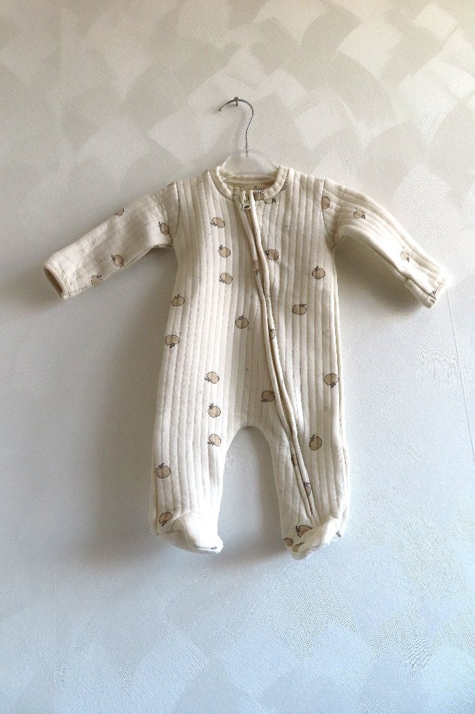 Boxpakje Quilted Appeltjes Print Zeeman mt 62 (L70), Kinderen en Baby's, Babykleding | Maat 62, Zeeman, Jongetje of Meisje, Ophalen of Verzenden