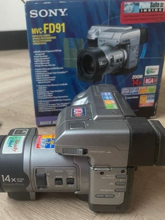 Sony Digital Mavica FD-91 compleet in doos, Ophalen of Verzenden, Zo goed als nieuw, Sony
