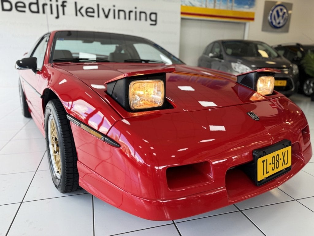Foto 41 van Pontiac Fiero 2.8 GT Airco OOK S AVONDS GEOPEND OP AFSPRAAk