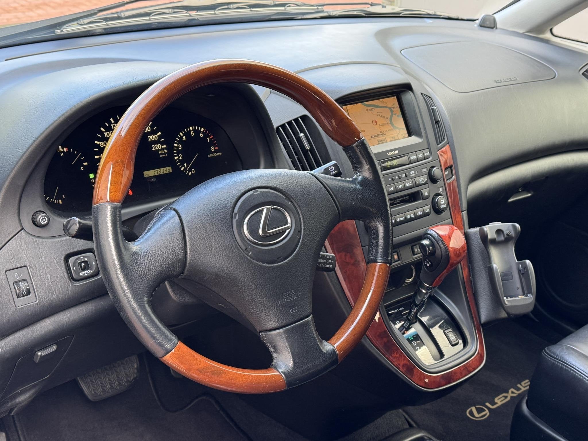 Lexus RX 300 V6 (Nieuwe riem+waterpomp+beurt) 1e eigenaar NA, Auto's, Gebruikt, 201 pk, Blauw, Bedrijf