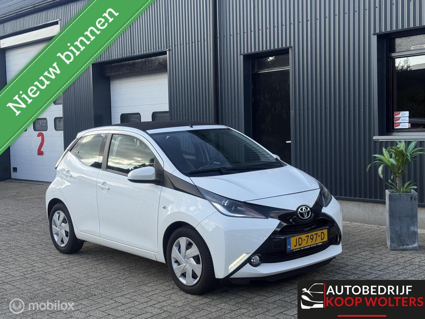 Toyota Aygo 1.0 VVT-i x-sport* Cabrio *Trekhaak*, Auto's, Voorwielaandrijving, Gebruikt, Euro 6, Start-stop-systeem