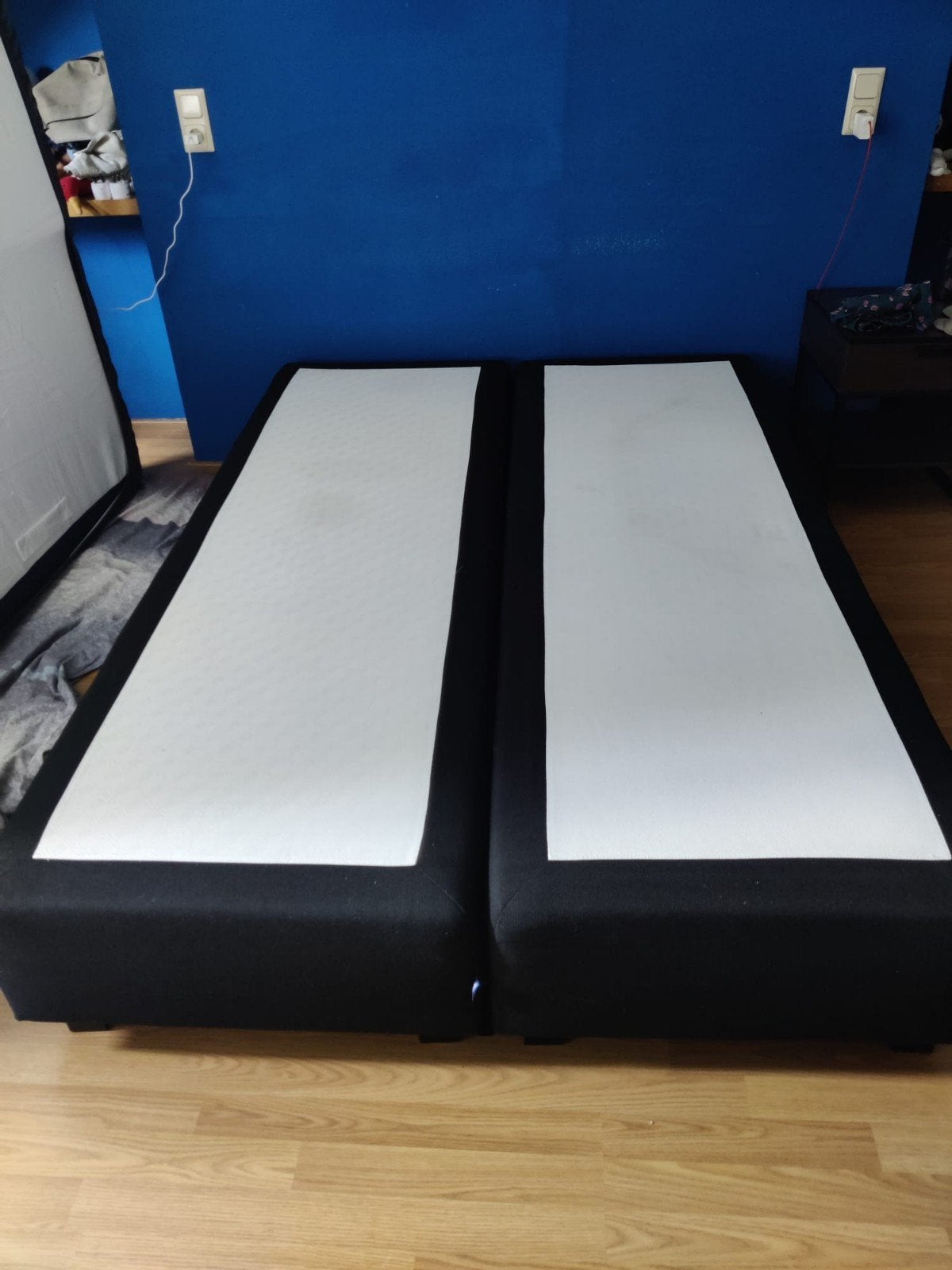 Karlsson boxspring 2x 70cm of 1x 140cm, Ophalen, Gebruikt, 140 cm, Twijfelaar