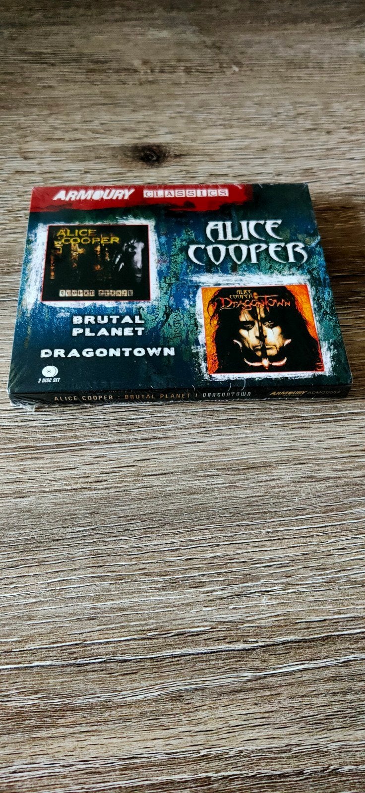 2 CD - Geseald - Alice Cooper - Brutal Planet + Dragontown, Ophalen of Verzenden, Zo goed als nieuw