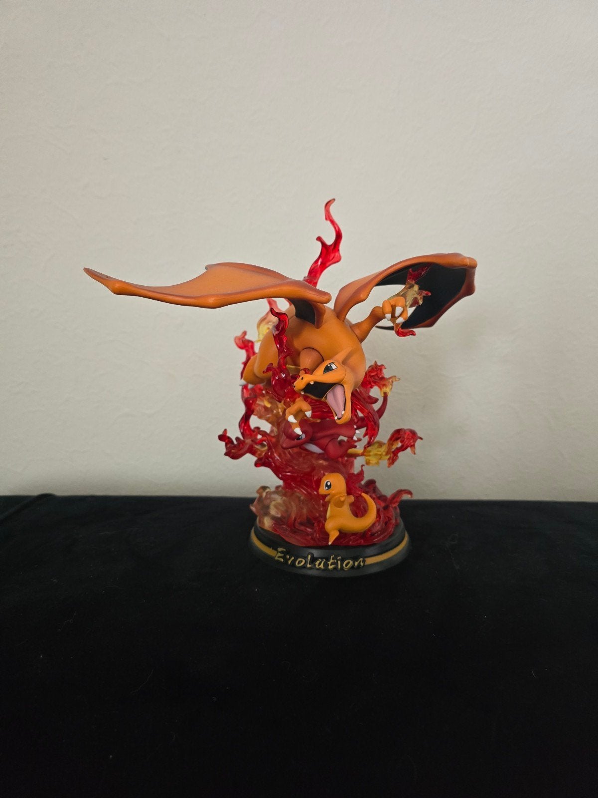Charizard, Charmander, Charmeleon statue (LED), Ophalen of Verzenden, Nieuw, Jongen of Meisje