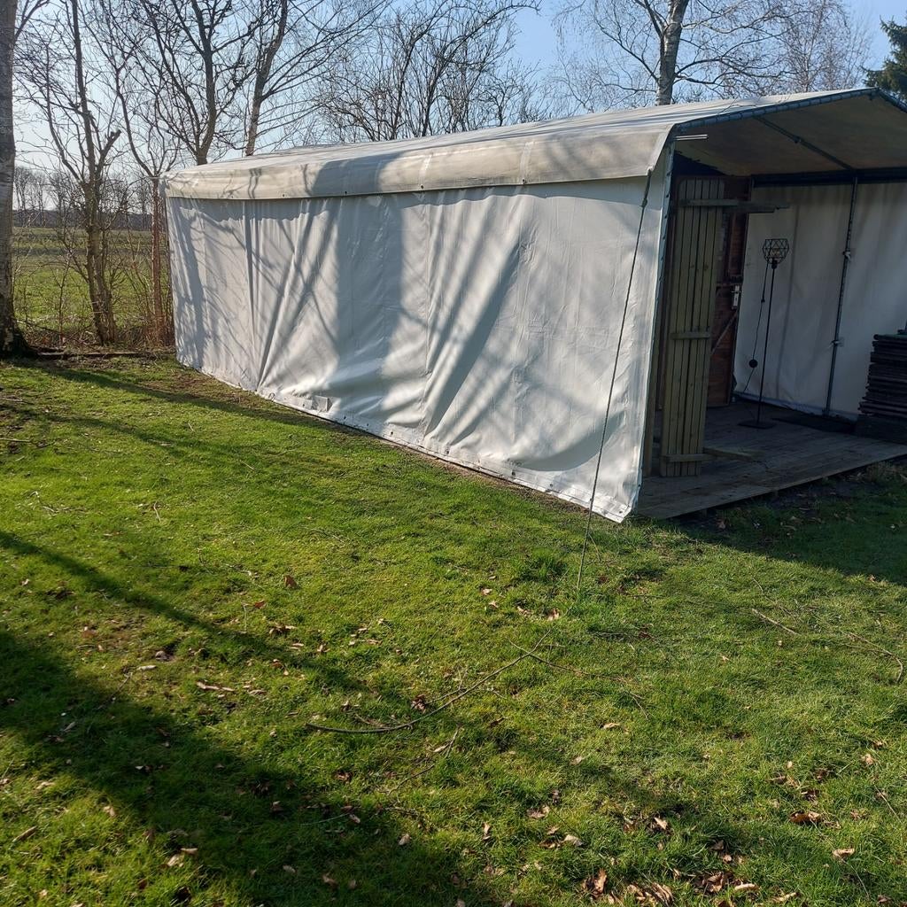 Tenthuisje met vaste houten vloer en luifel (ca. 4x5m), Caravans en Kamperen, Ophalen of Verzenden
