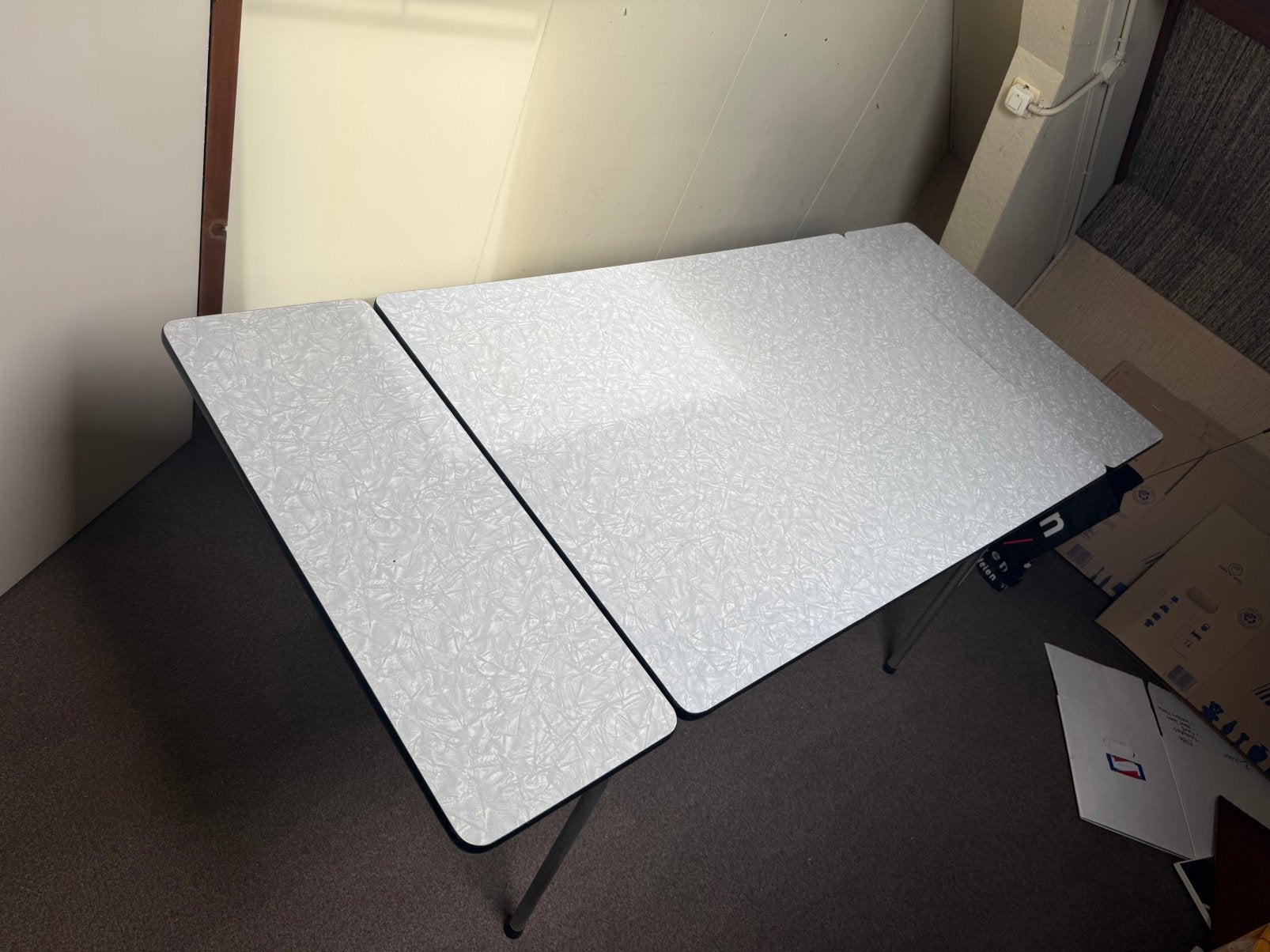 Verstelbare formica tafel, Doe-het-zelf en Verbouw, Platen en Panelen, Ophalen, Zo goed als nieuw