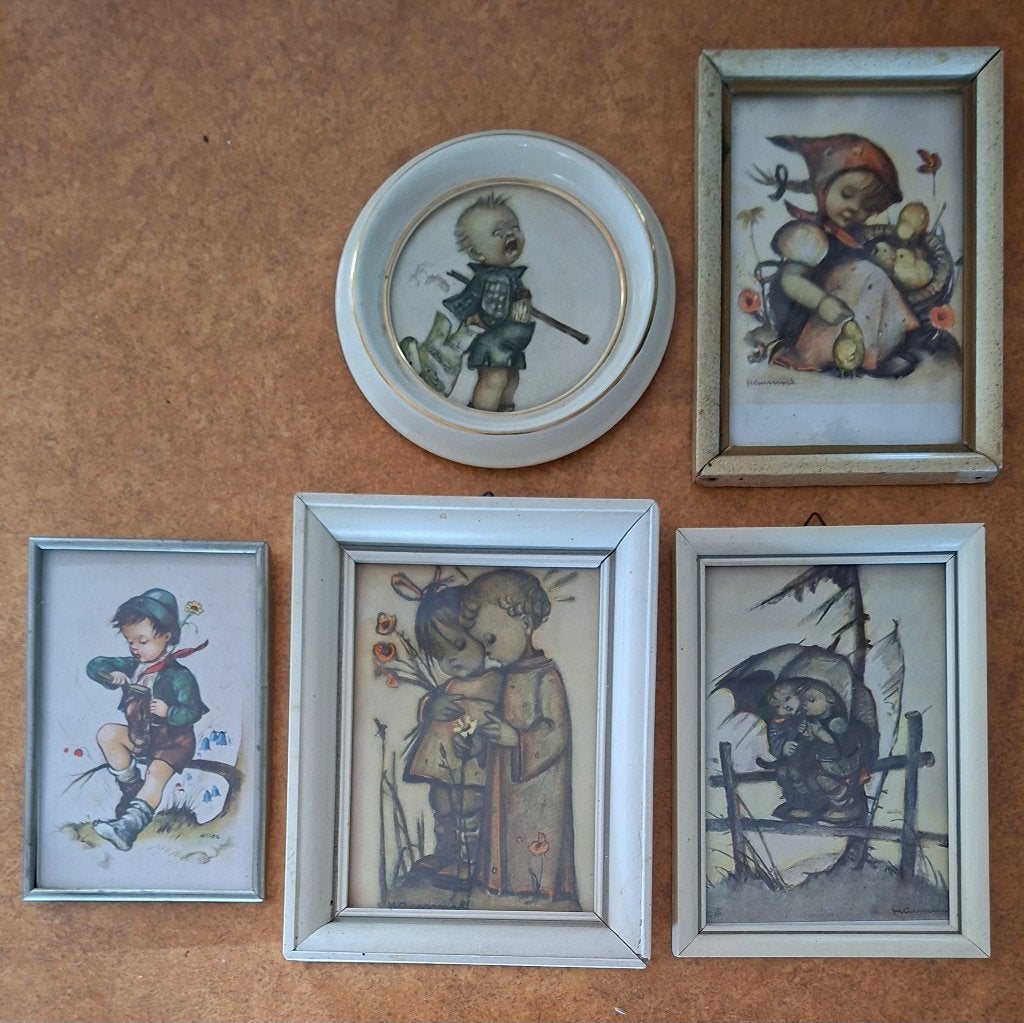 Set van 5 vintage Hummel-achtige kinderprenten in lijst, Ophalen of Verzenden, Gebruikt, Overige typen