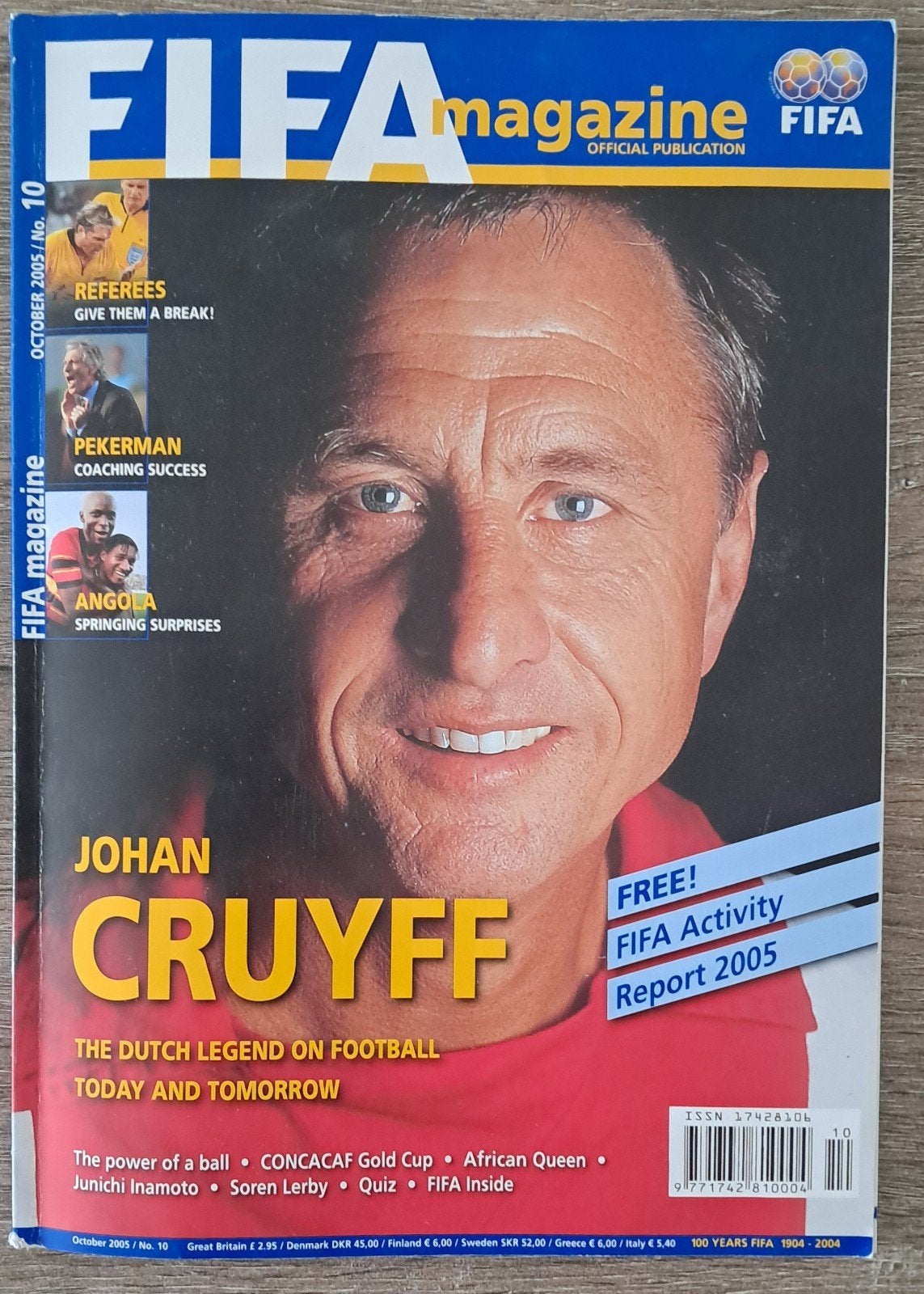 FIFA Magazine Oktober 2005 - Johan Cruyff, Verzamelen, Sportartikelen en Voetbal, Ophalen of Verzenden, Zo goed als nieuw, Ajax