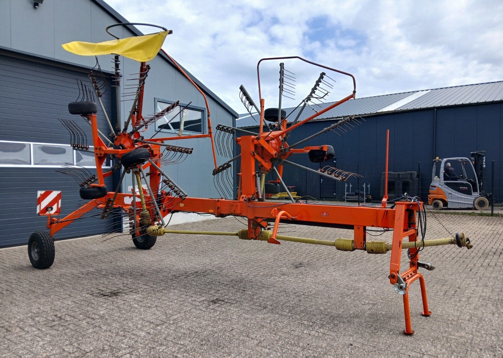 dubbele hark 4x wentelploeg rijenfrees  poter zaaimachine, Ophalen, Fruitteelt, Weidebouw