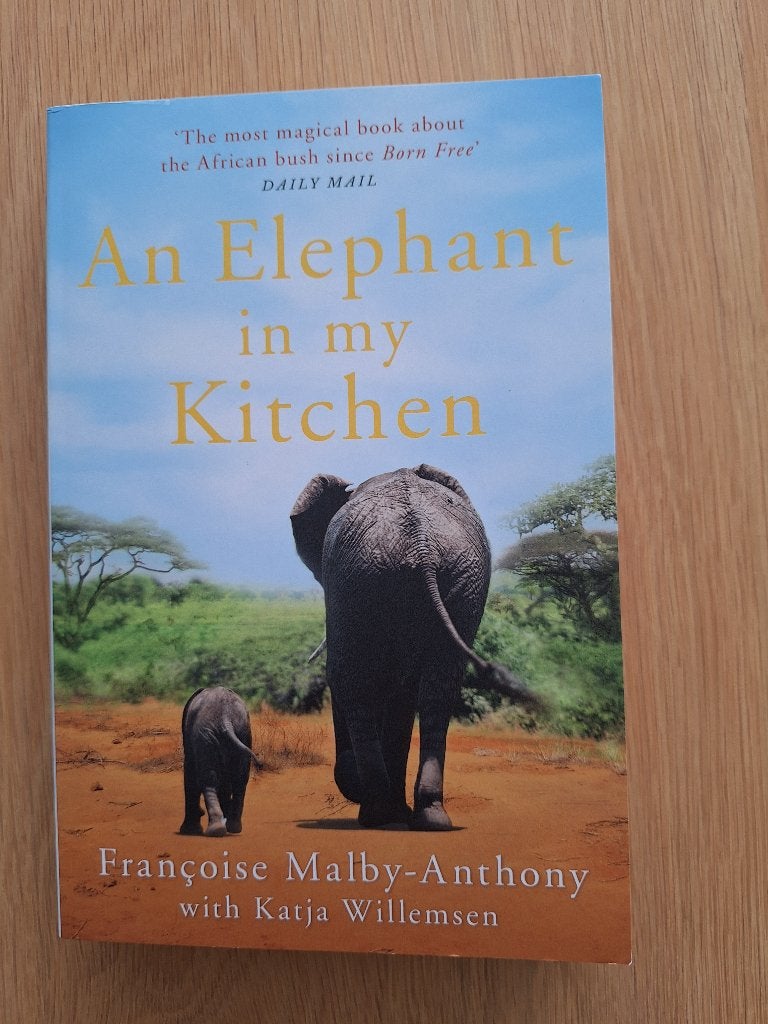 An elephant in my kitchen, Ophalen of Verzenden, Zo goed als nieuw, Wereld overig