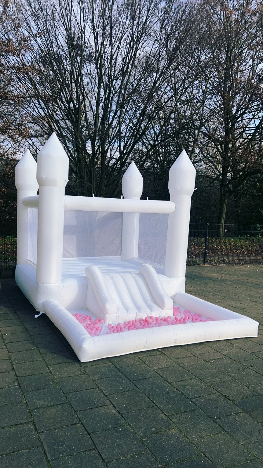 Springkussen met glijbaan en ballenbak te huur softplay, Hobby en Vrije tijd, Ophalen, Zo goed als nieuw, Overige