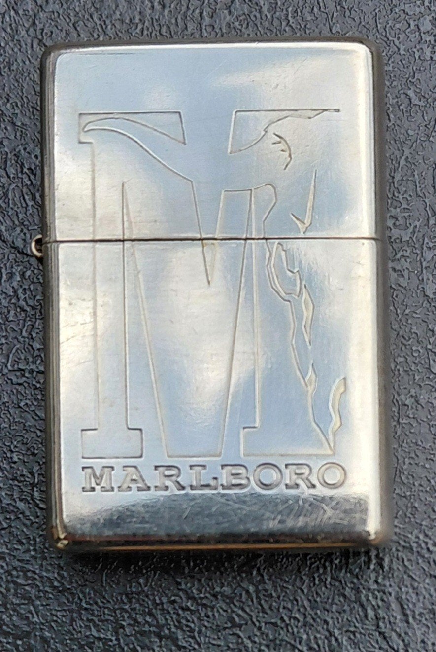 zippo marlboro, Ophalen of Verzenden, Gebruikt, Aansteker