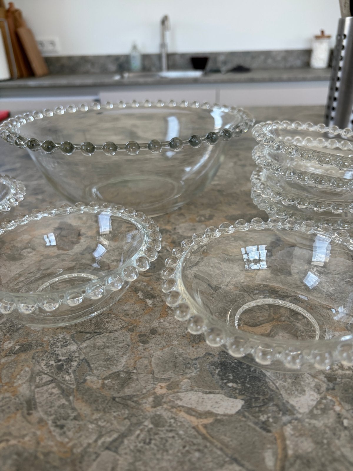 Vintage glazen compote set met parelrand - 1 grote, 7 kleine, Ophalen
