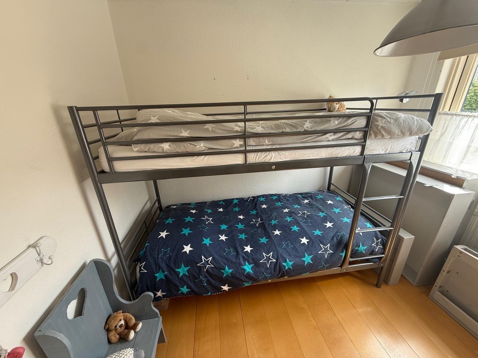 Stapelbed 2 persoons, uitelkaar halen in overlegbaar, Huis en Inrichting, Gebruikt, 90 cm, Tweepersoons, Ophalen of Verzenden