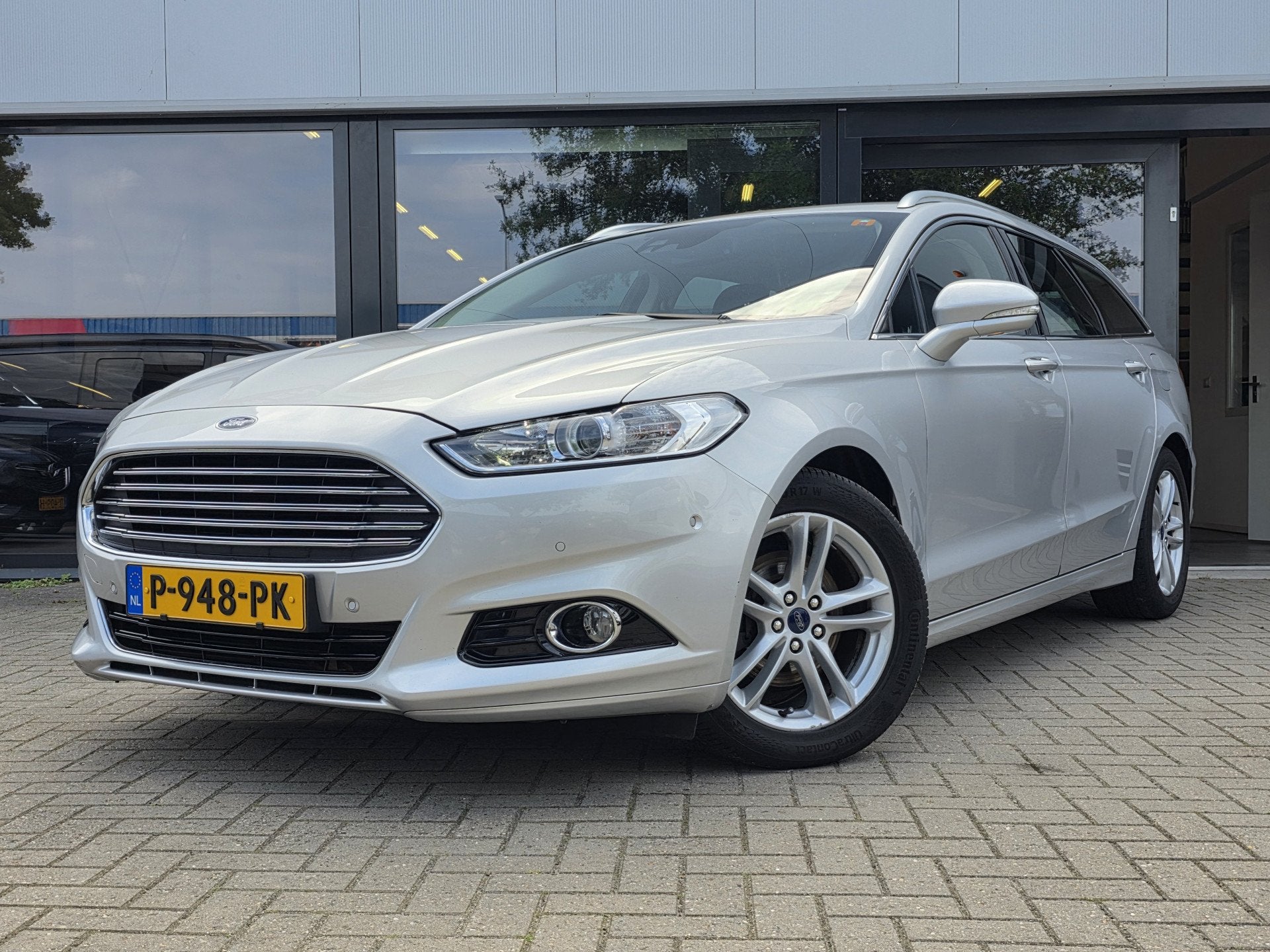 Ford Mondeo Wagon 1.5 Titanium automaat + KEYLESS + NAVIGATI, Auto's, 4 cilinders, Mondeo, 160 pk, 1427 kg