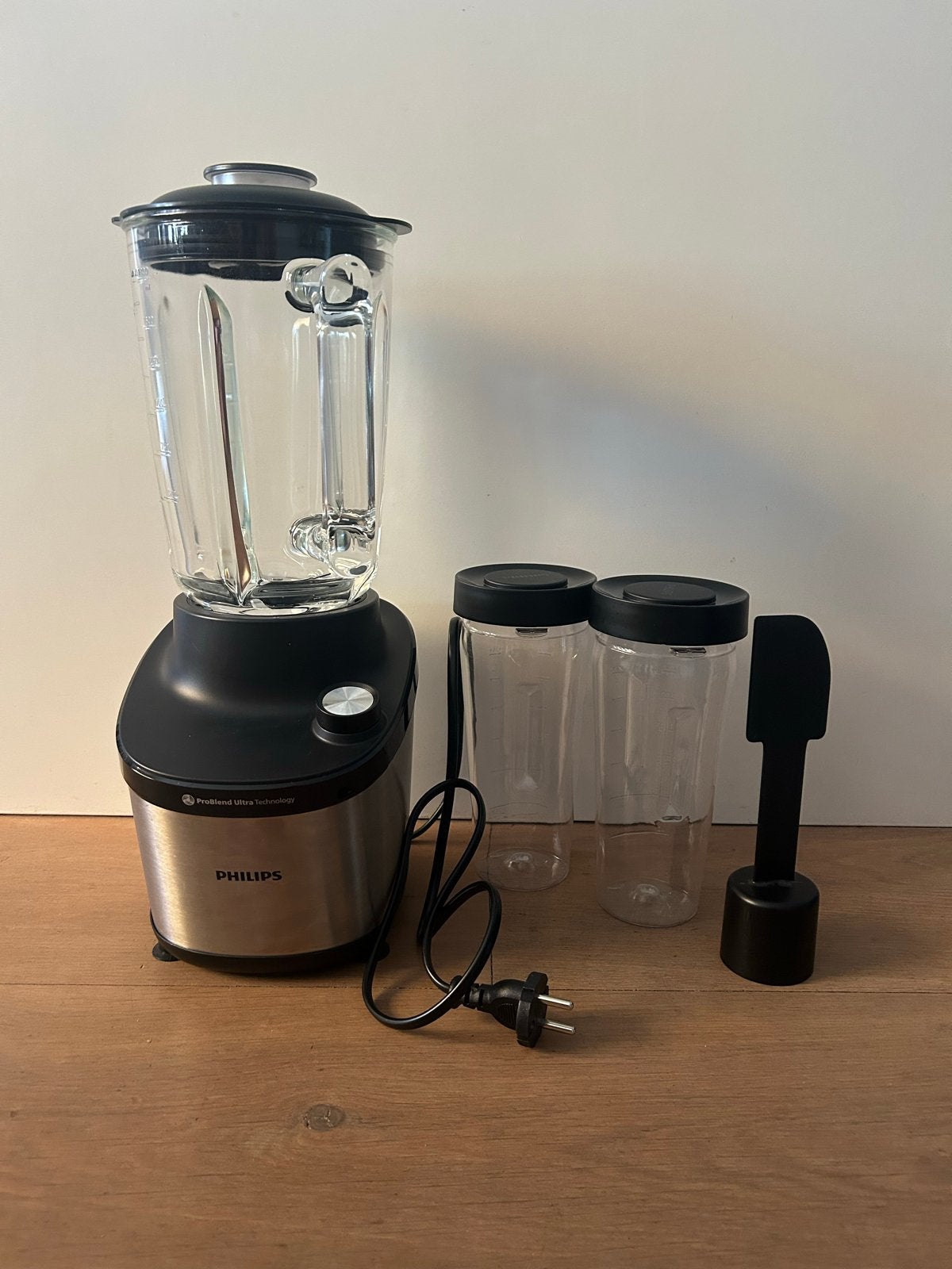 Philips blender HR3760/10 met glazen kan 2l 1500W, Ophalen, Zo goed als nieuw, Blender