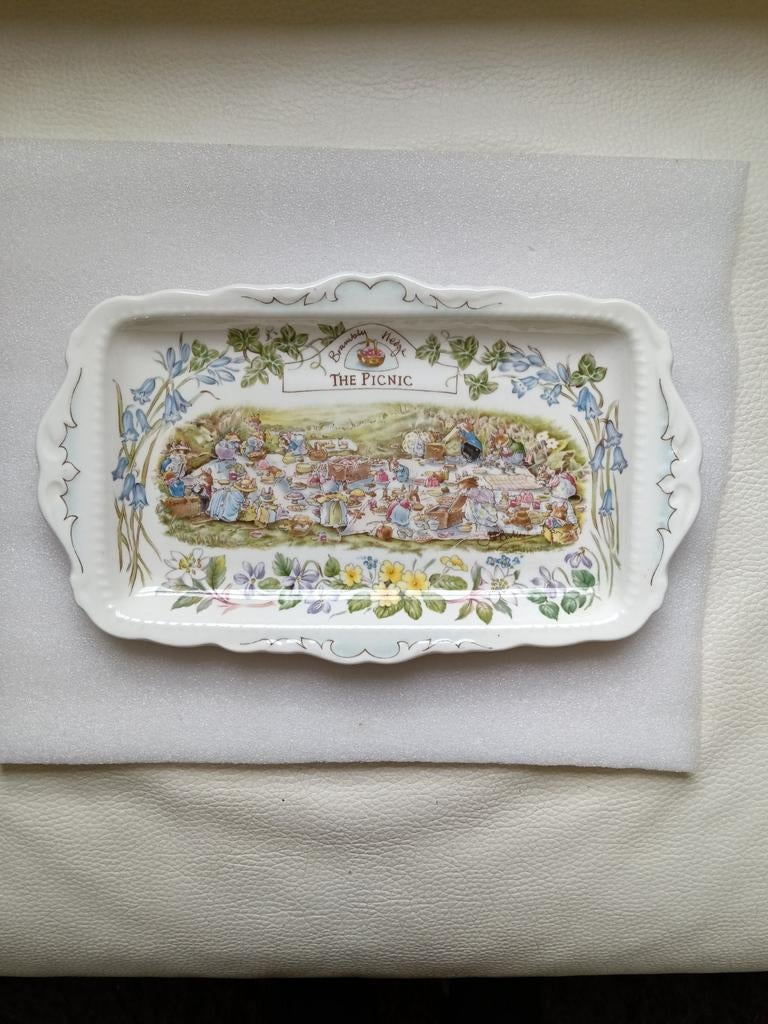 Royal Doulton Brambly Hedge "The Picnic" sandwich tray, Antiek en Kunst, Ophalen of Verzenden