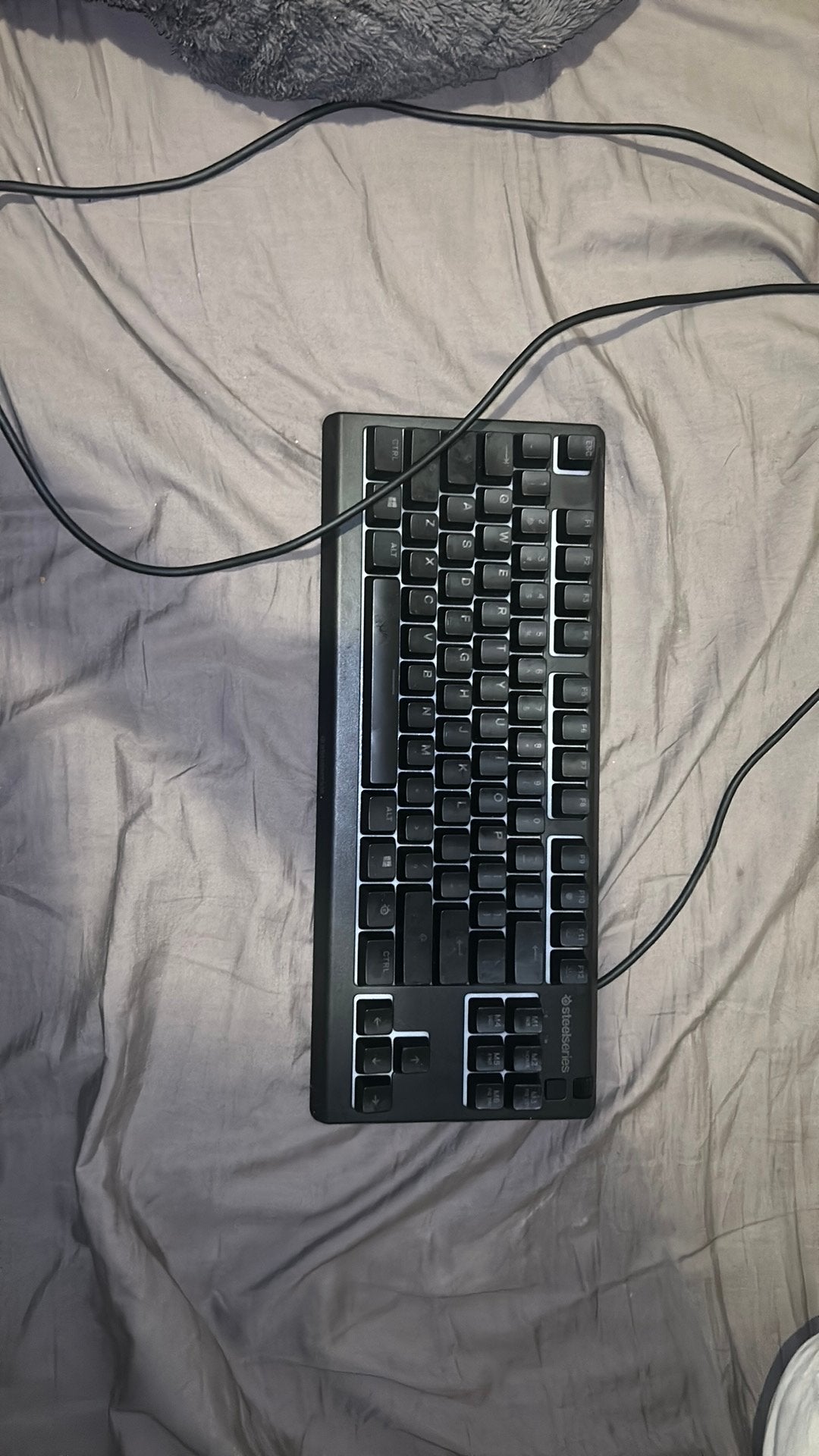 Steelseries apex 3 tkl met doos, Computers en Software, Toetsenborden, Ophalen, Gebruikt