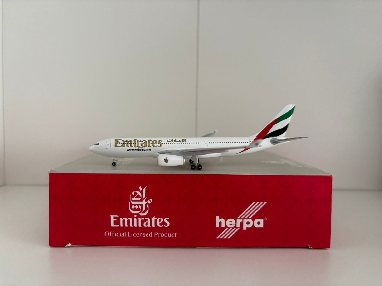Herpa 514132-001 Emirates Airbus A330-200 1:500, Verzamelen, Ophalen of Verzenden, Zo goed als nieuw, Schaalmodel