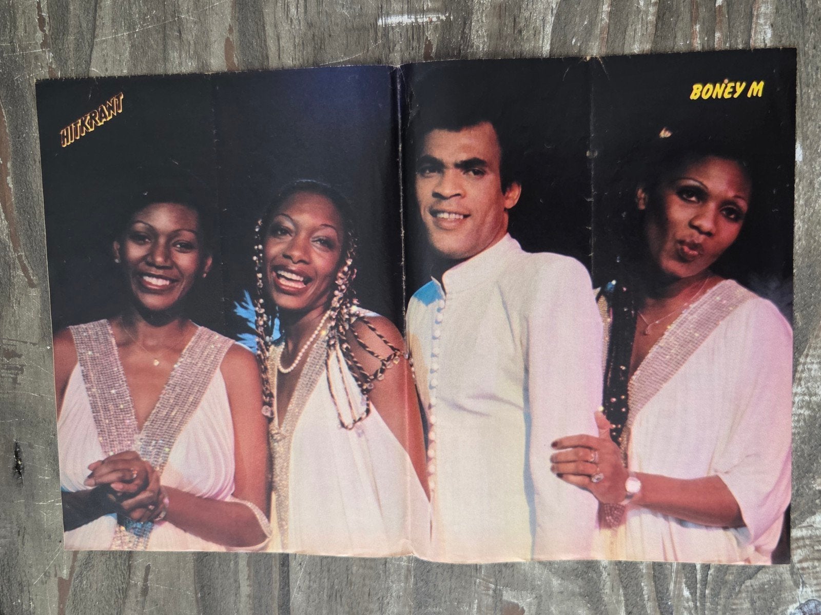 Vintage Boney M. Hitkrant Poster - Jaren '70 Muziek, Verzamelen, Ophalen of Verzenden, Zo goed als nieuw, A1 t/m A3, Muziek