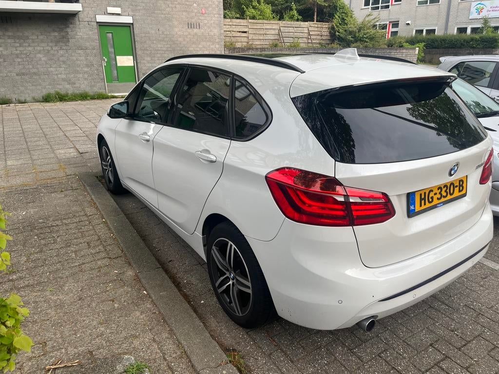 BMW 2-Serie Active Tourer nap 2 eigenaar, Auto's, BMW, Voorwielaandrijving, 1995 cc, Wit, Origineel Nederlands
