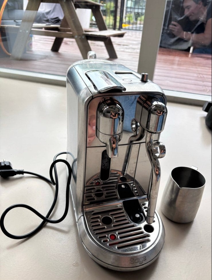 Nespresso Sage Creatista - Zo goed als nieuw, Stoompijpje, Koffiepads en cups, 10 kopjes of meer, Koffiemachine