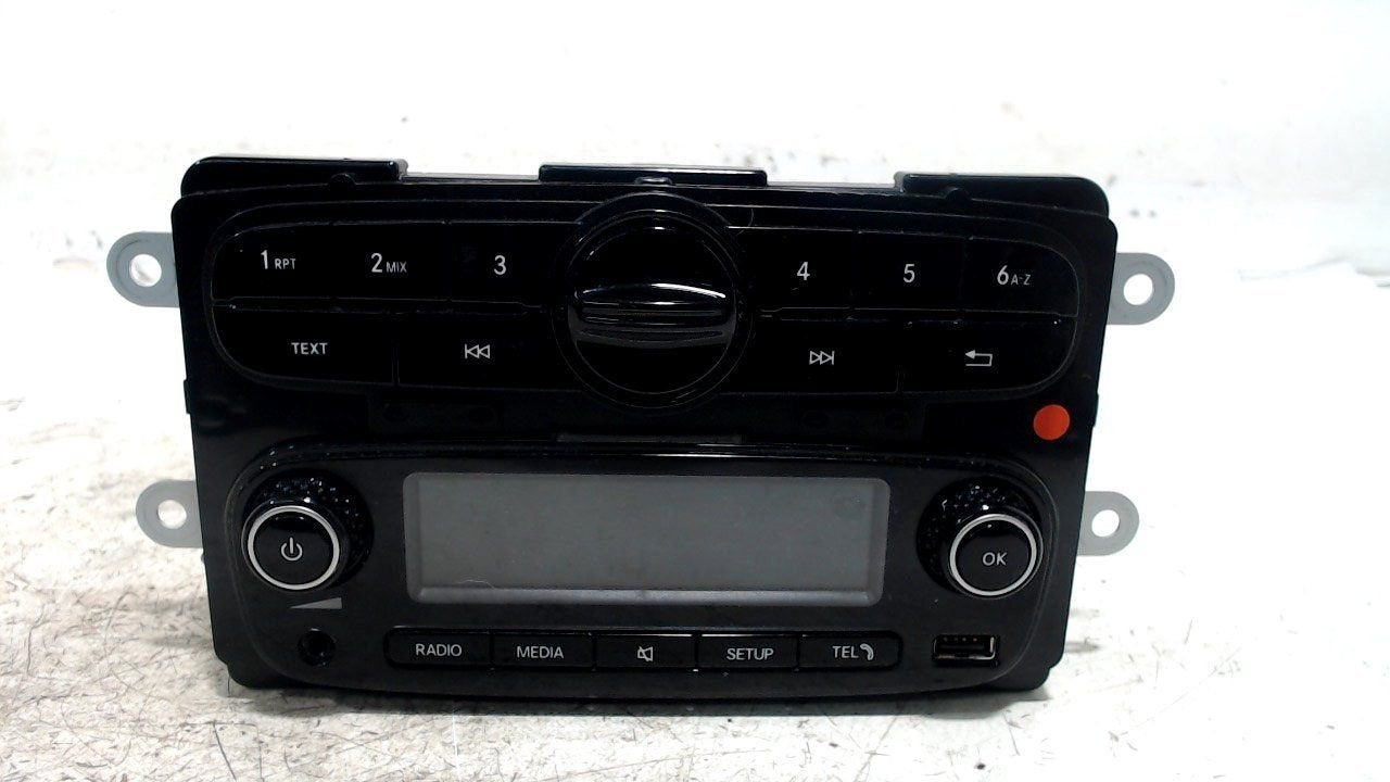 Radio Smart Forfour, Auto diversen, Ophalen of Verzenden, Van der Ven Autorecycling B.V., Onderdelen@venauto.nl, Ettenseweg 76, 4706 PB Roosendaal, The Netherlands